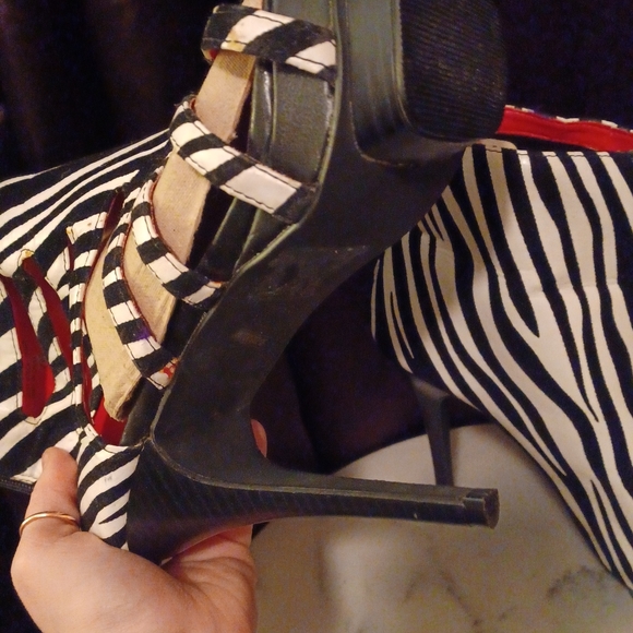 Zebra print stiletto heels - Picture 6 of 6
